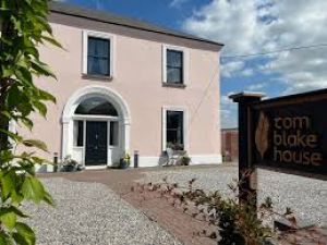 Tom Blake Guesthouse, Kells